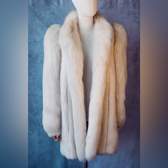 saga furs Jackets & Blazers - Vintage white fox real fur coat stunning mink body fits a size 8 sm/med